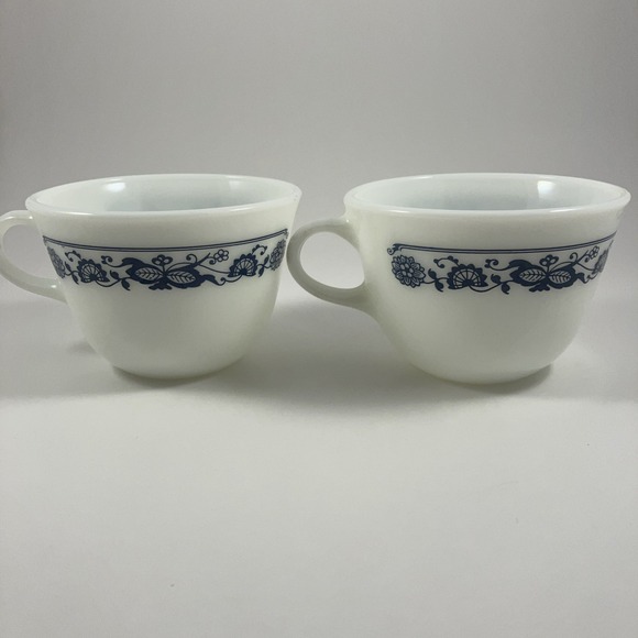 Pyrex Corning Cup Mug Old Town Blue Onion 8 oz Tea Coffee Milk Glass Set Of 2 - Picture 1 of 6